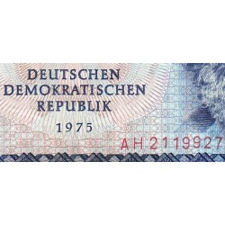 Allemagne RDA - Pick 31a - 100 mark der DDR - 1975 (1978) - Série AH - Etat : TTB